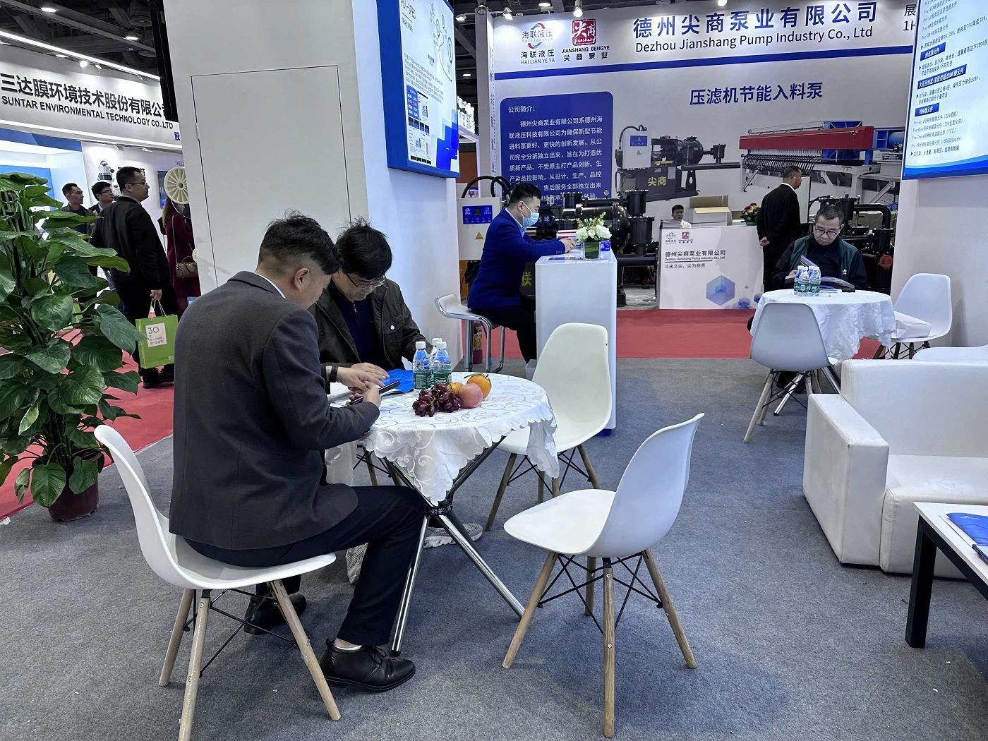 news-1400-1050 news-1400-1050